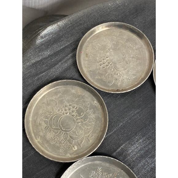 Vintage Set of 6 Forged Aluminum Round Drink Coasters fruit floral pattern EUC - Picture 8 of 14